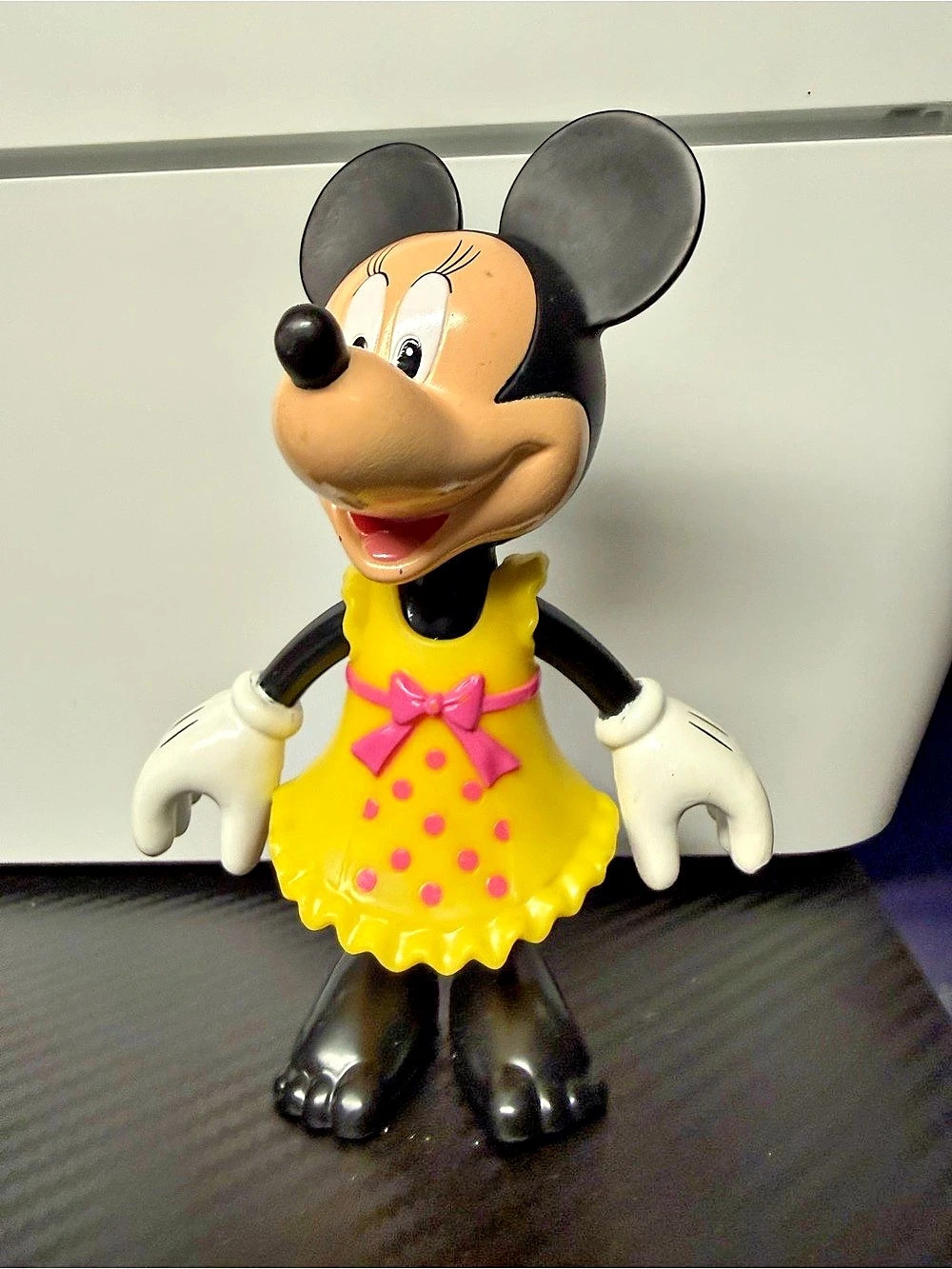 Disney Minnie Mouse Snap and Style Figure